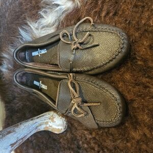 Minnetonka Men's Brown Leather Moccasins